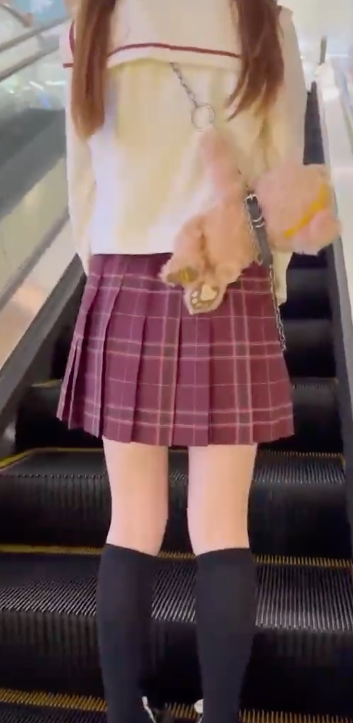 JK嫩妹都给我玩坏了