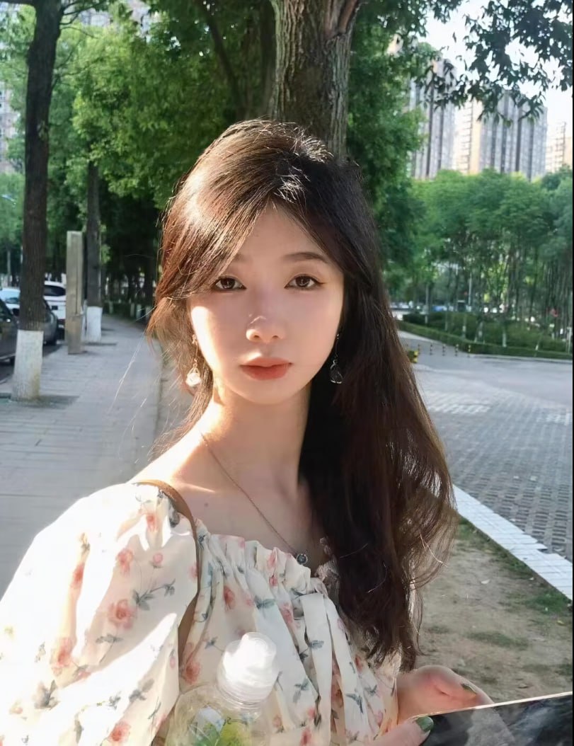 热点吃瓜 的头像
